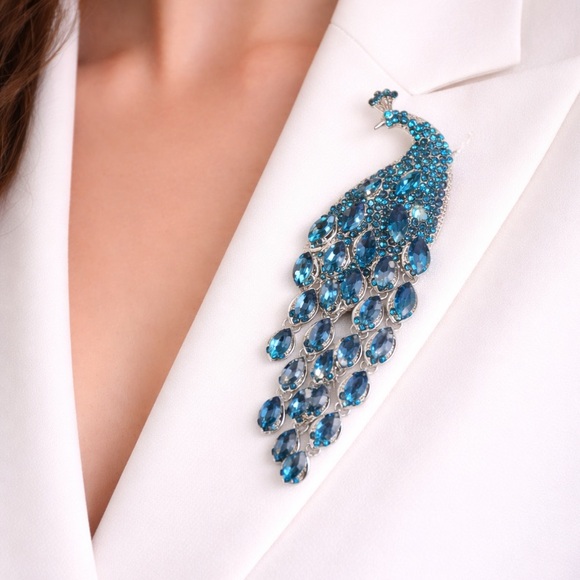 Jewelry - Silver Tone Peacock Rhinestone Brooch Pin Blue Gemstone Sparkly Large Bail